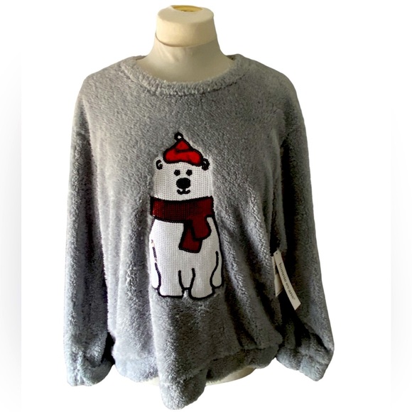 bonnie evans Sweaters - Bonnie Evans. Soft grey pullover featuring adorable polar bear. Large. (NWT)